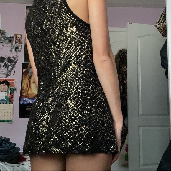 black and gold metallic dress/long top🖤 - Picture 2 of 3